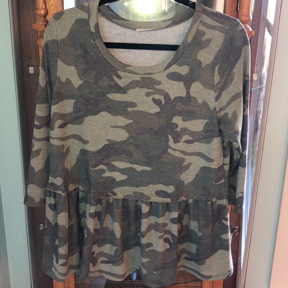 Jodifl Camo Top